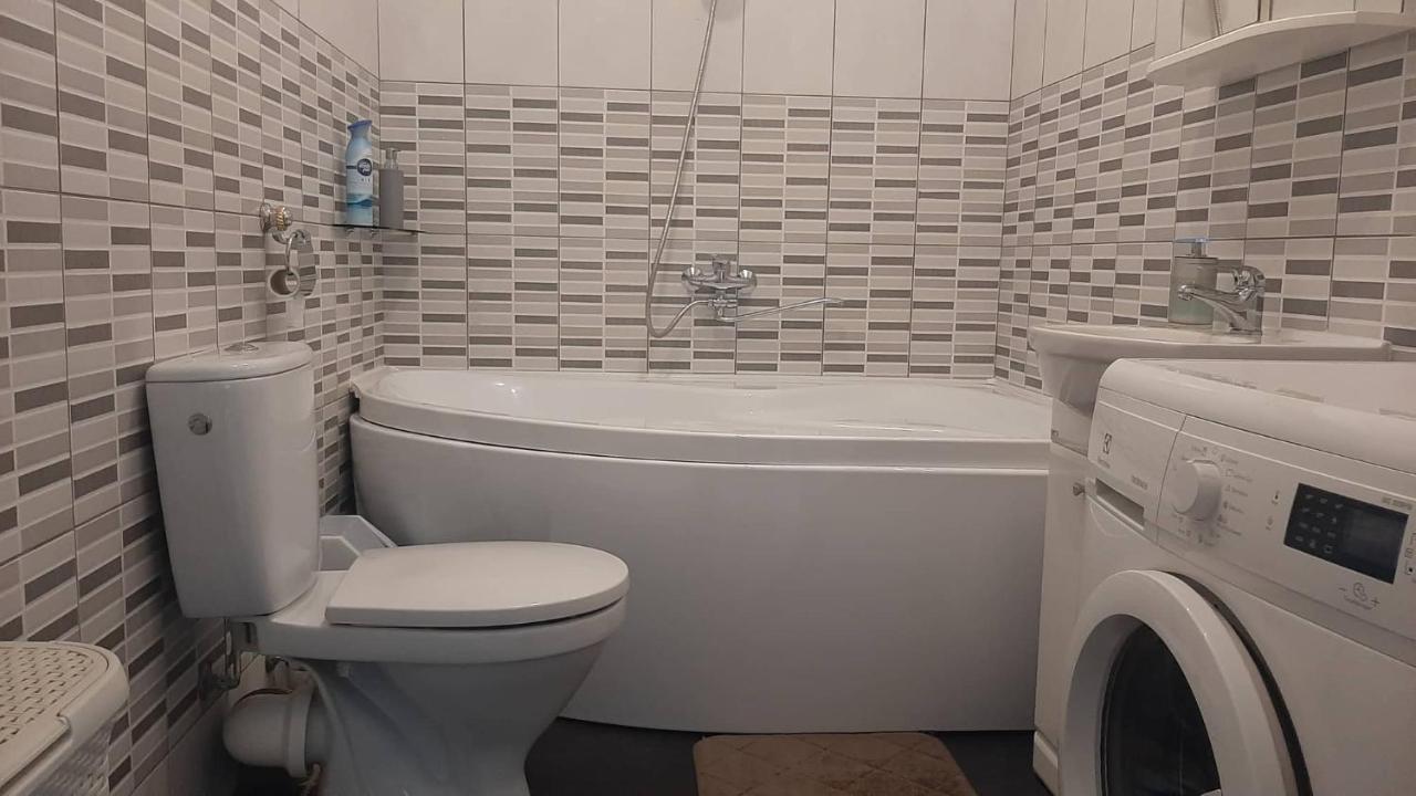 Jaukus Apartamentai Appartement Šiauliai Buitenkant foto