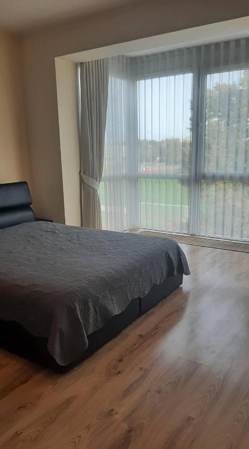 Jaukus Apartamentai Appartement Šiauliai Buitenkant foto